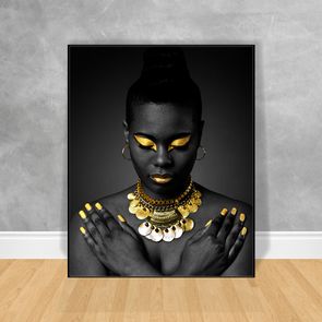 Quadro-Decorativo-Black-Woman-Maos-Cruzadas